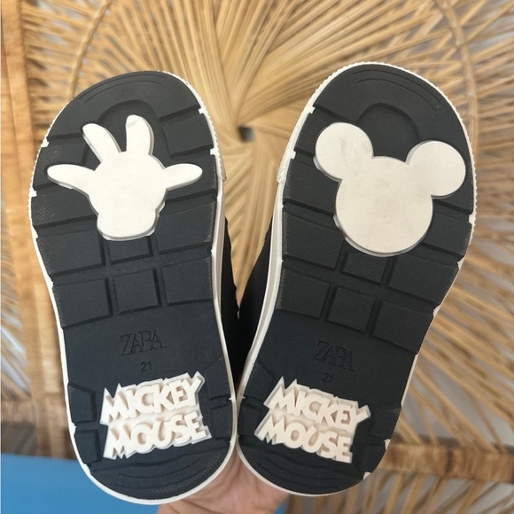 Zara kids Disney Mickey sneakers - Picture 5 of 6